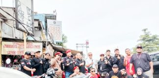 Ramadhan Penuh Kepedulian: Grib Ranting Kelurahan Serua Ciputat Berbagi 1000 Takjil.