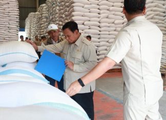 Presiden Prabowo Sidak ke Gudang Bulog Danurejo Magelang, Pastikan Stok Aman, Banyak, dan Distribusi Tepat Sasaran.