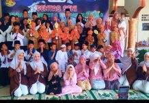 Pentas Seni dan Pembagian Rapor Al Hikmah, Kolaborasi Sekolah, Masjid, dan Keluarga dalam Menyiapkan Generasi Masa Depan