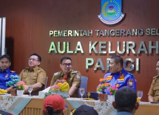 Pilar Serahkan Bantuan Peralatan untuk Redkar, Perkuat Kesiapsiagaan Kebakaran di Tangsel